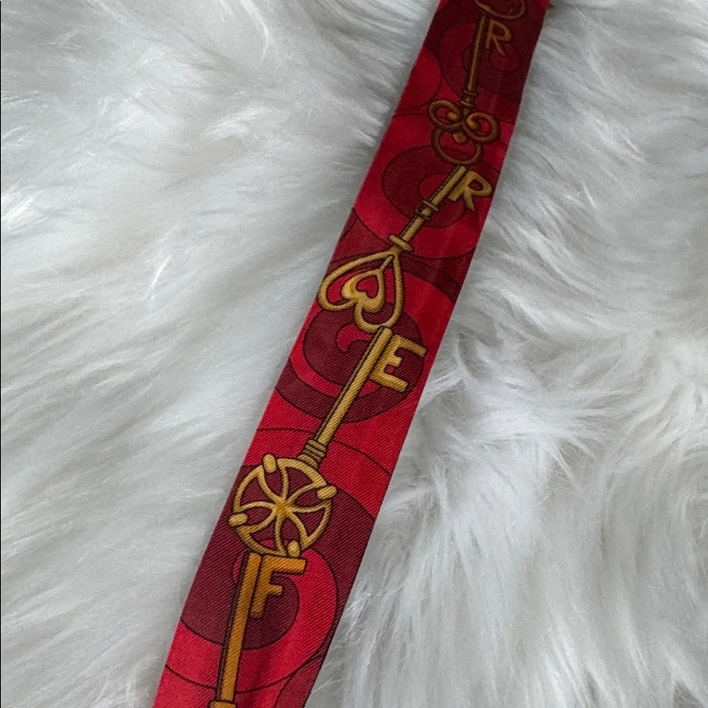 Salvatore Ferragamo silk double sided Twilly with gold‎ Gancini scarf ring